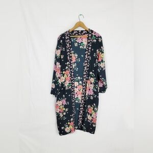 Women's Medium Divided Floral Kimono Cardigan